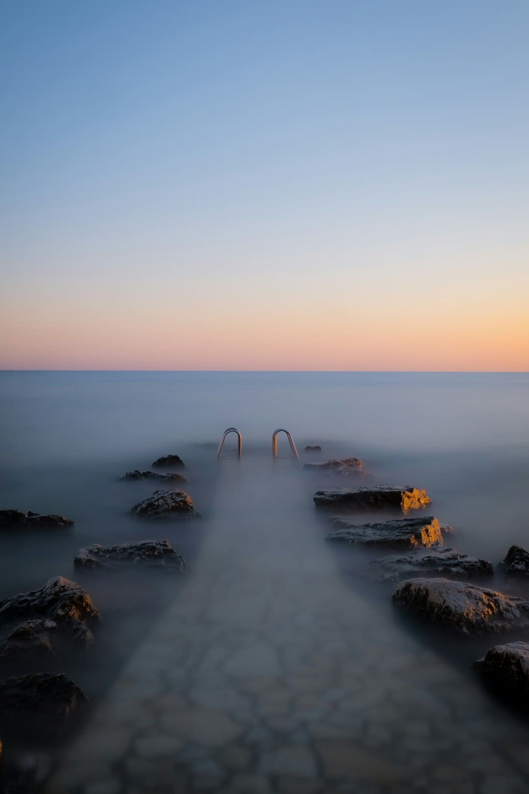 文明叠加科技 夏天夜间经济生机四射